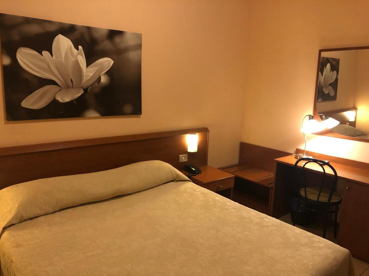 Hotel Paradiso Mediolan Zewnętrze zdjęcie