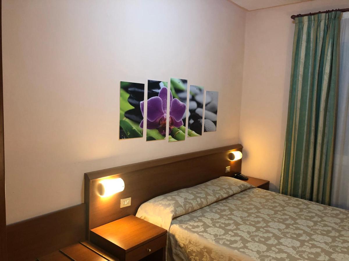 Hotel Paradiso Mediolan Zewnętrze zdjęcie